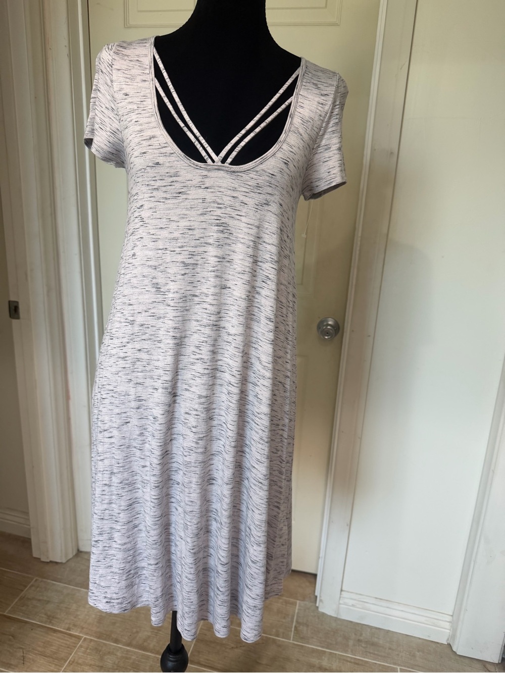 Hollister Heathered Light Gray Scoop Neck Midi Dress